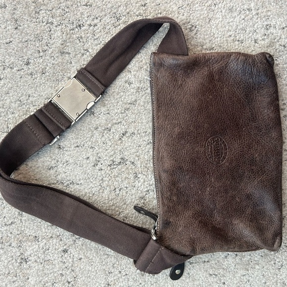 Roots vintage y2K large belt leather belt purse in great vintage condition - Picture 8 of 10